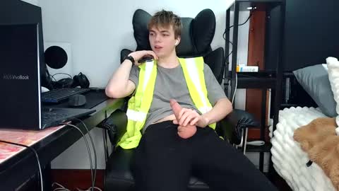 bobby72738 online show from October 14, 5:03 am