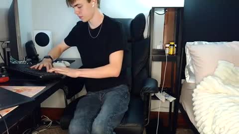 bobby72738 online show from September 19, 5:41 am