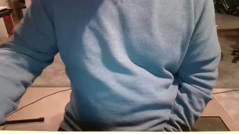 Snapshot of bobbyhill27b chatting on January 1, 5:44 pm BobbyHill27b online show from January 1, 5:44 pm