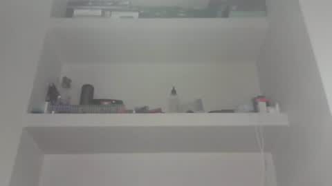 bobbysinger2009 online show from December 21, 1:19 pm