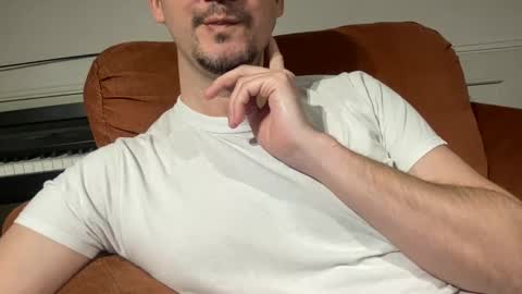 Snapshot of boludopeludo chatting on March 5, 4:02 am edilsonrd online show from March 5, 4:02 am