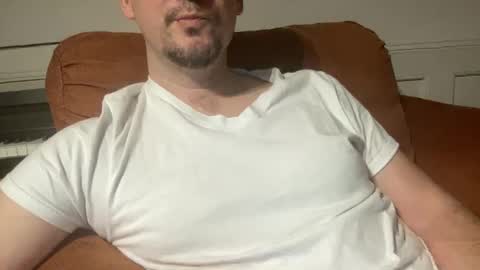 Snapshot of boludopeludo chatting on February 11, 5:37 am edilsonrd online show from February 11, 5:37 am