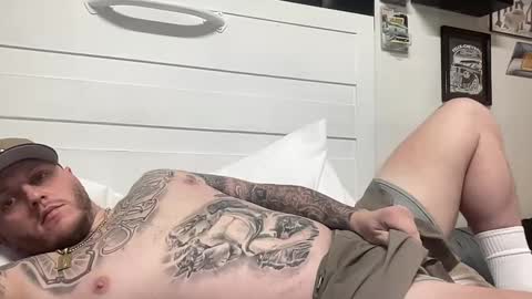 boner4you1994 online show from September 17, 1:50 am