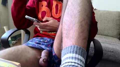 Bored Boy Kinks online show from March 4, 10:00 am