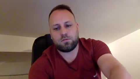 hugo online show from May 13, 2:30 am