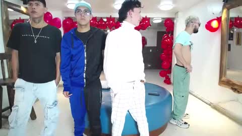 THOMAS AND DAMIAND online show from January 22, 4:13 am