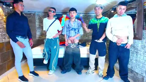 THOMAS AND DAMIAND online show from September 20, 4:45 am