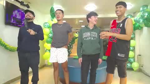 THOMAS AND DAMIAND online show from March 10, 5:11 am