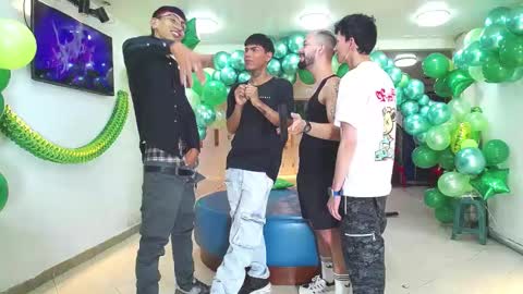 THOMAS AND DAMIAND online show from March 4, 5:11 am