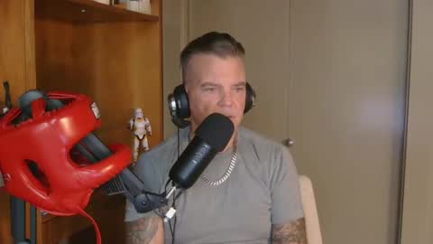 BOSS online show from October 28, 4:31 pm