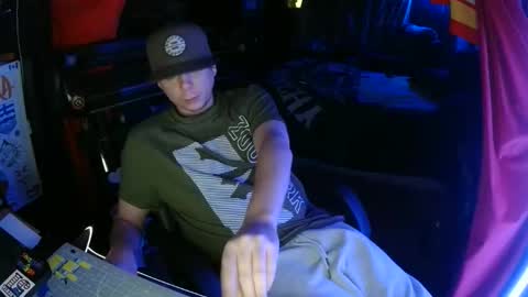 Bowerboi1217 online show from November 25, 1:51 am