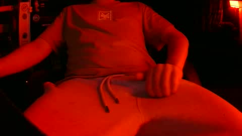 Bowerboi1217 online show from February 1, 8:46 am