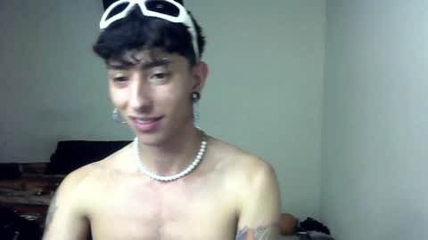 Boy Astro online show from January 9, 1:39 am