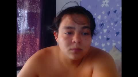 Snapshot of boy_king18 chatting on October 5, 8:13 pm boy_king18 online show from October 5, 8:13 pm