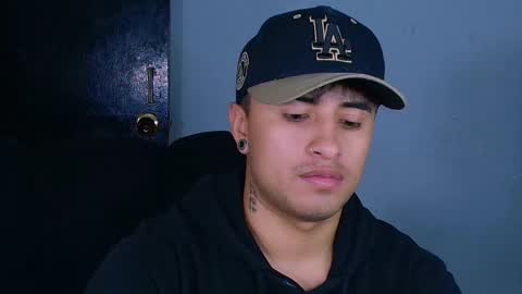 boy_nauthy online show from November 20, 7:12 pm