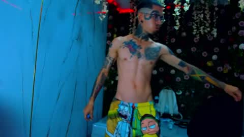 boy_tatto77 online show from April 11, 2:19 am