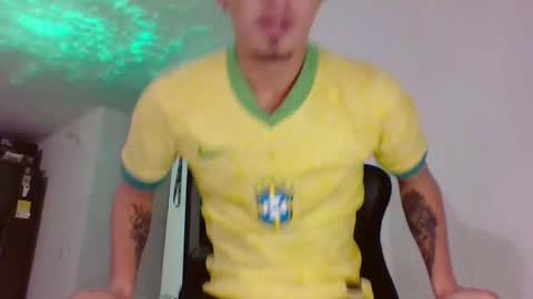 Felipe  online show from February 25, 12:33 am