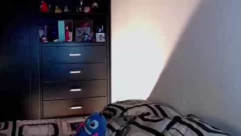 miguel  online show from March 5, 11:34 pm