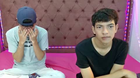 ALEX - TAYLER  -MIKE online show from December 17, 1:49 pm