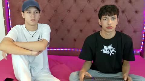 ALEX - TAYLER  -MIKE online show from December 18, 1:56 pm