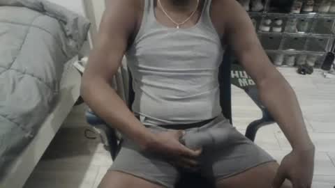 Snapshot of bquen400 chatting on February 16, 3:47 am bquen400 online show from February 16, 3:47 am