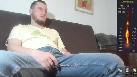 Snapshot of bradryder__ chatting on February 6, 10:48 am Call me Alex online show from February 6, 10:48 am