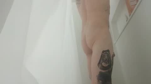 brandonchampagne7 online show from November 25, 6:32 pm