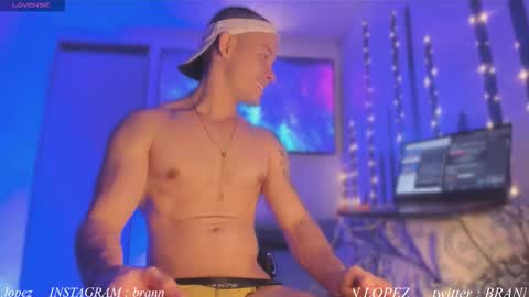 Instagram             twitter BRAN LOPEZ  online show from November 12, 1:55 am