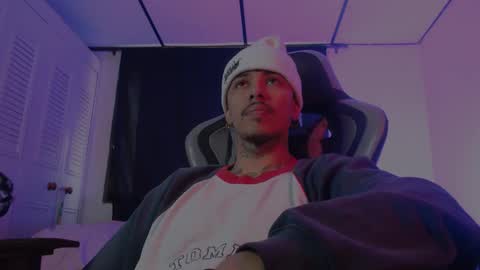 brasi_ online show from November 6, 6:44 pm