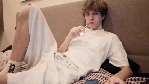 Brax online show from March 25, 10:03 pm