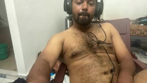 dont tell me u like to see me if you cant follow me online show from October 27, 7:49 pm