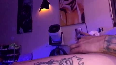 Snapshot of breadninja69 chatting on December 4, 8:34 am Cockblock online show from December 4, 8:34 am