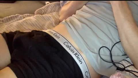 Snapshot of breezydicks chatting on October 11, 12:36 am breezydicks online show from October 11, 12:36 am