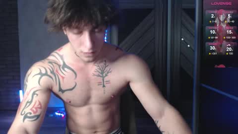 brendan__piks online show from December 14, 8:43 am