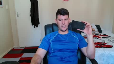 ask me lol online show from February 18, 8:12 am