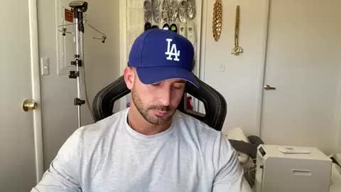 Brett Mycles online show from July 1, 9:59 pm