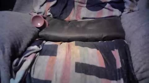 raining down on me online show from February 9, 4:39 am