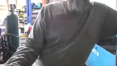 brian871001 online show from March 1, 6:07 pm