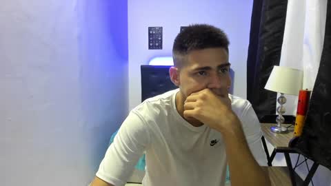 brian_mac online show from December 11, 4:30 am