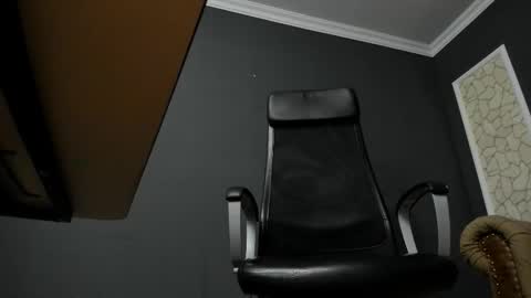 Brian online show from February 3, 6:40 am