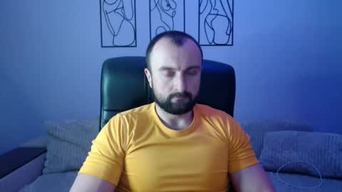 brindlefly69 online show from February 19, 12:23 pm