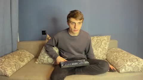 bristlebback online show from November 28, 3:14 pm