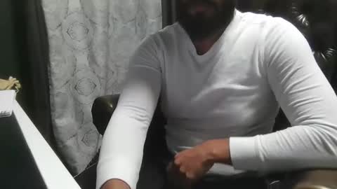 brownbd32 online show from January 9, 11:13 pm