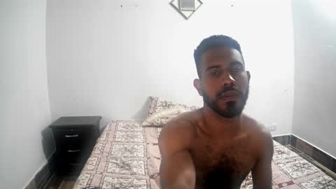 bruce_1111 online show from February 3, 2:11 pm