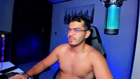 Bruno online show from December 24, 3:05 am