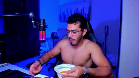 Bruno online show from November 16, 12:35 am