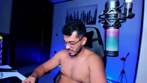 Bruno online show from December 22, 11:31 pm