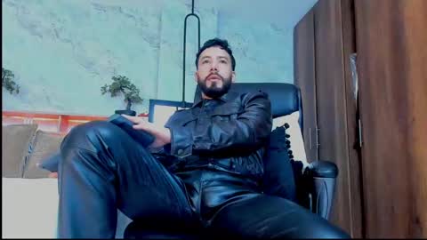 Andres Suarez online show from March 12, 4:13 pm