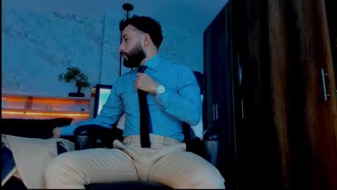 Andres Suarez online show from February 27, 4:43 pm