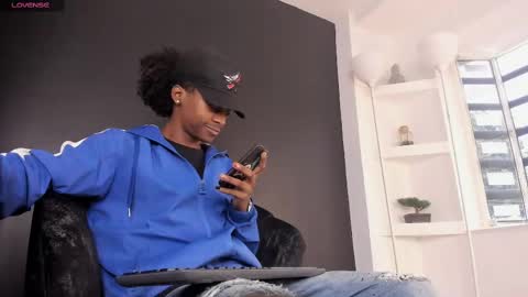 Bryxon  online show from March 4, 3:04 pm